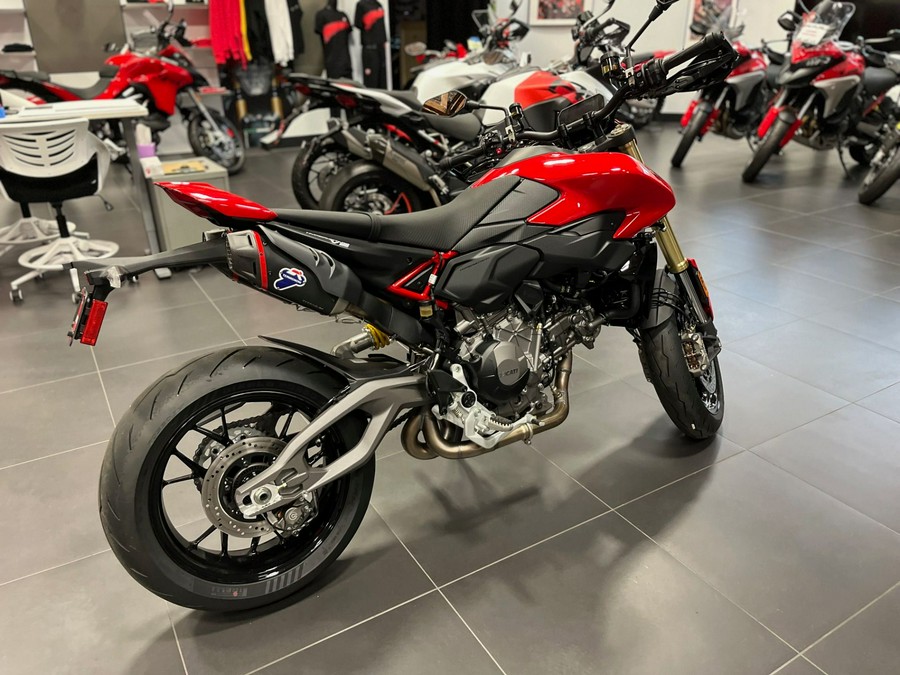 2026 Ducati Hypermotard V2