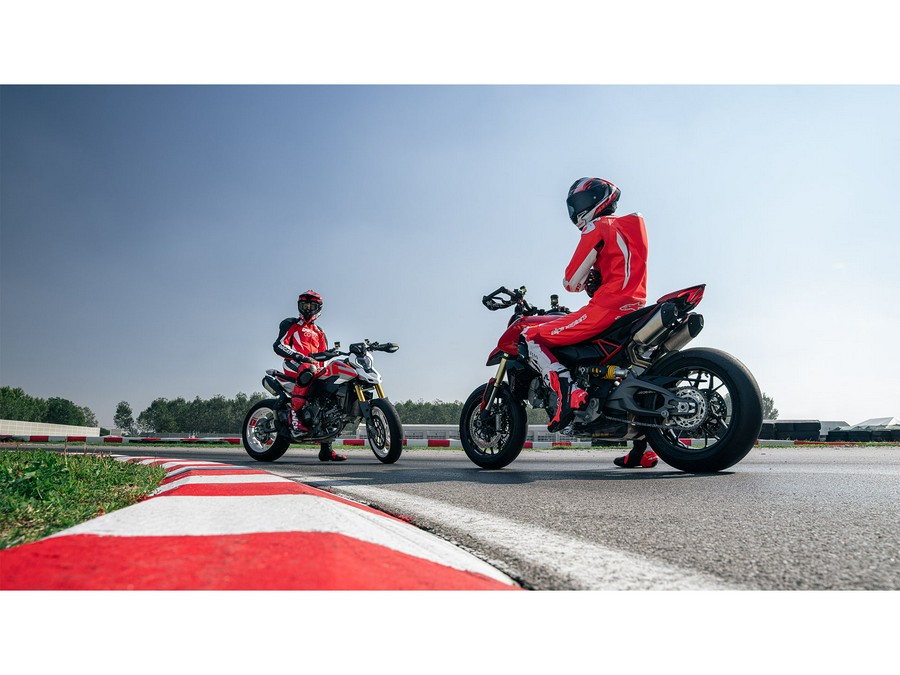 2026 Ducati Hypermotard V2