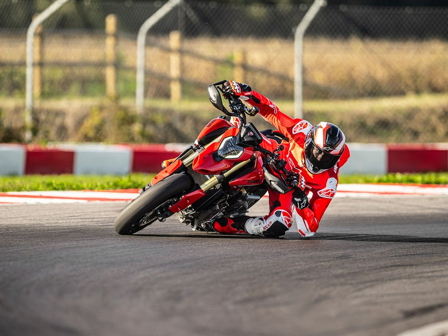 2026 Ducati Hypermotard V2