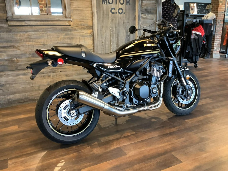 Kawasaki Z900RS CAFE ABS 2024 ZR900ERFAL U128-24 Metallic Diablo Black