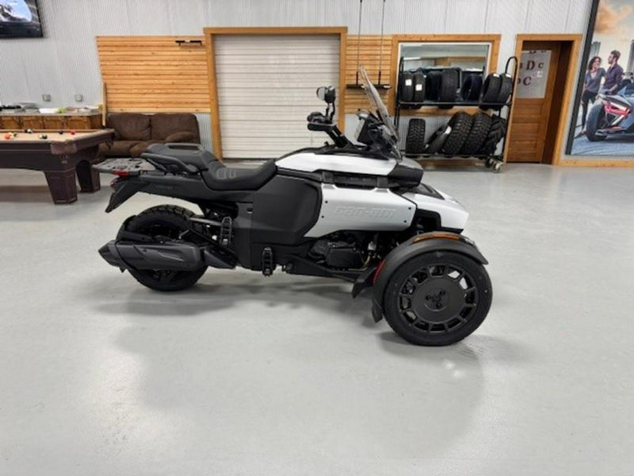 2025 Can-Am® Canyon