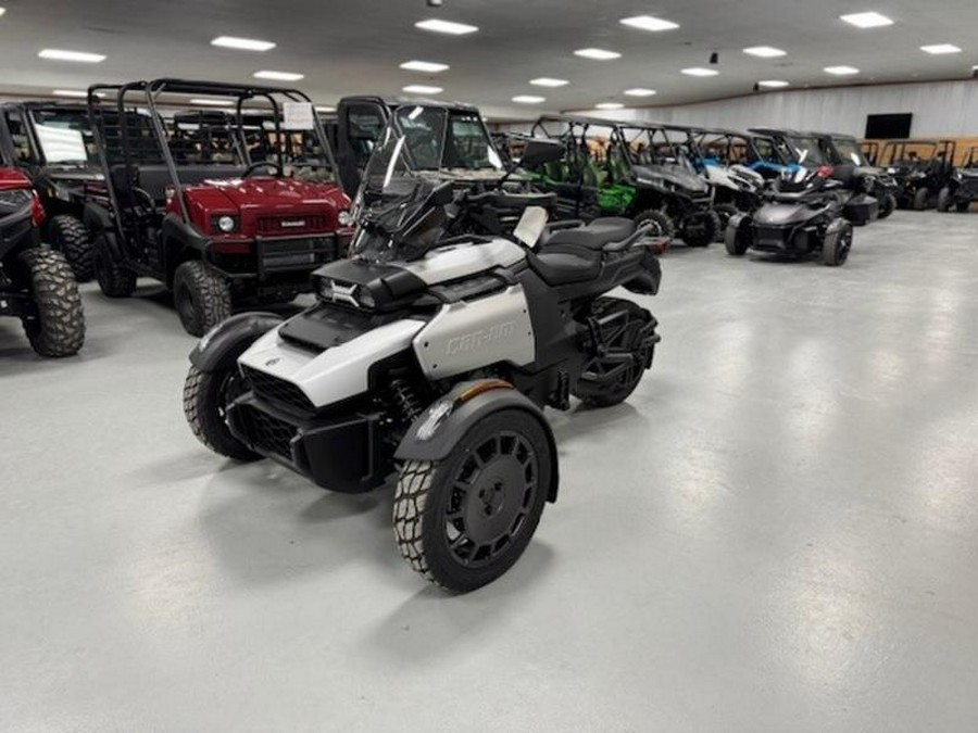 2025 Can-Am® Canyon