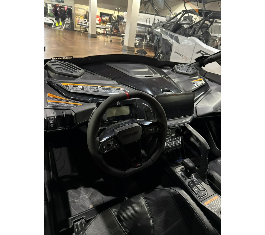 2025 Can-Am MAVERICK R MAX XRS W/SMART SHOCK