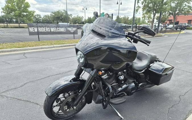 FLHXS 2020 Street Glide Special