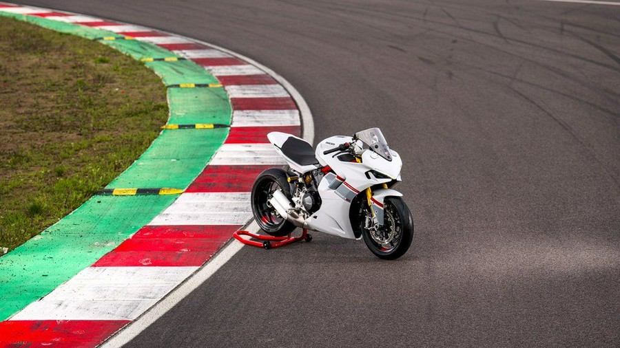 2024 Ducati Supersport 950 S White Stripe