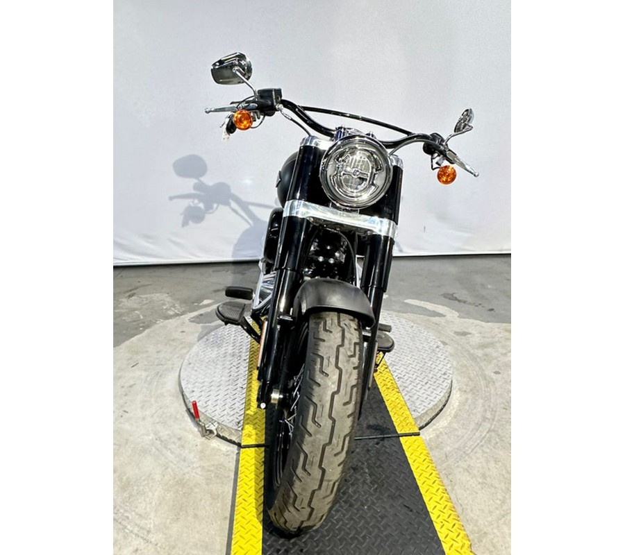 2021 Harley-Davidson® FLSL - Softail Slim®