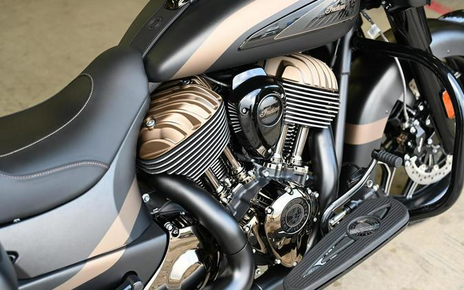 2023 Indian Motorcycle® Chieftain Elite Super Graphite M / Black M w/ SB Accents