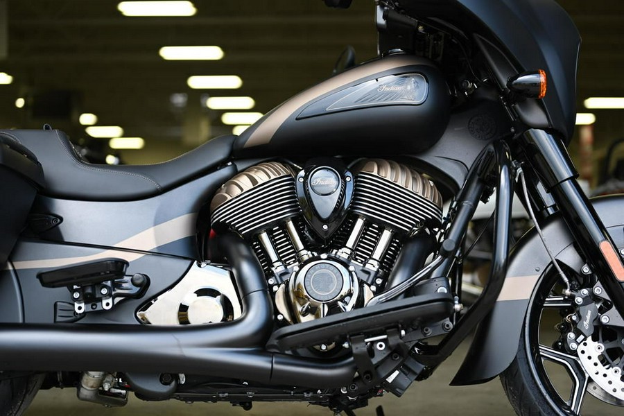 2023 Indian Motorcycle® Chieftain Elite Super Graphite M / Black M w/ SB Accents