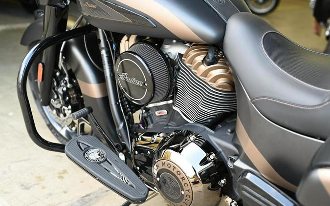 2023 Indian Motorcycle® Chieftain Elite Super Graphite M / Black M w/ SB Accents