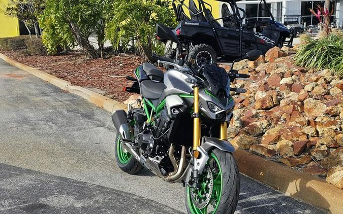 2025 Kawasaki Z900 SE ABS