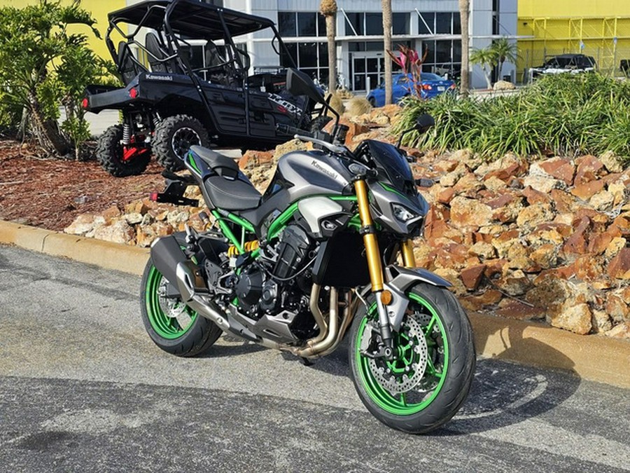 2025 Kawasaki Z900 SE ABS