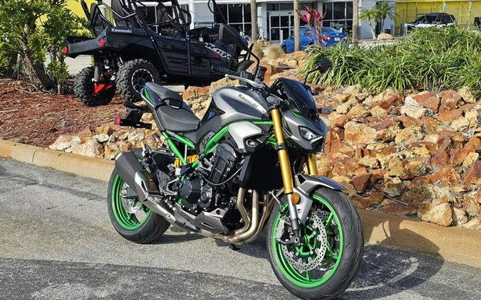 2025 Kawasaki Z900 SE ABS
