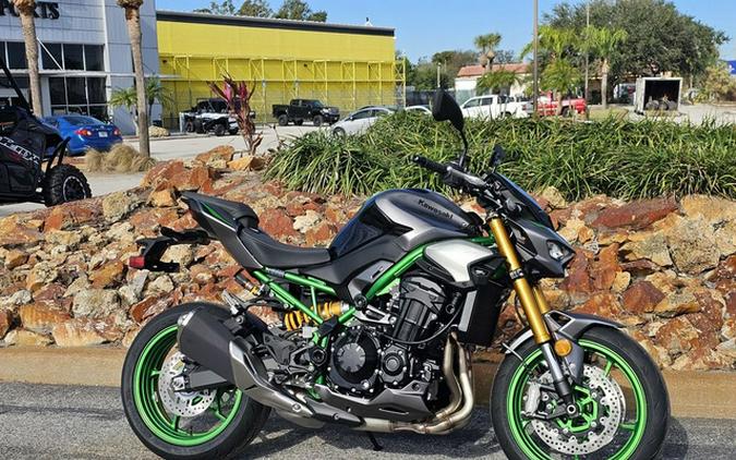 2025 Kawasaki Z900 SE ABS