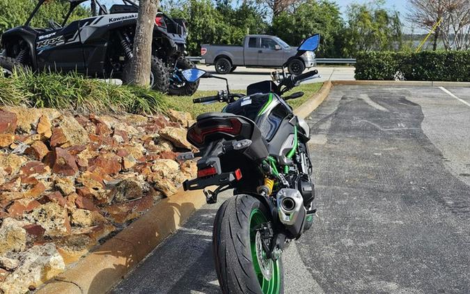 2025 Kawasaki Z900 SE ABS