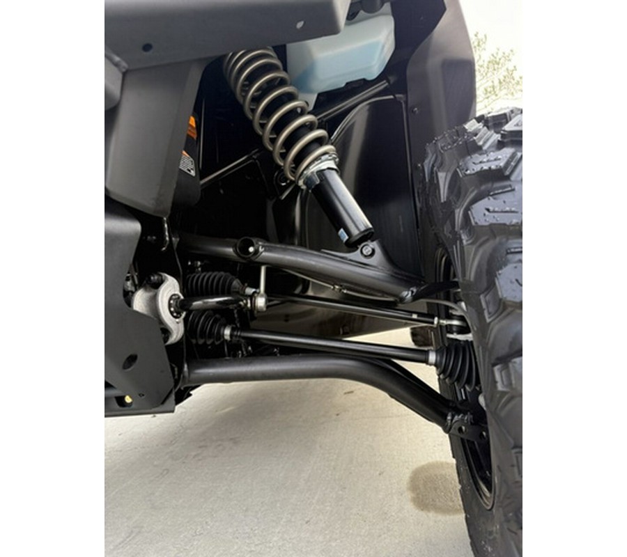 2026 Can-Am Defender Limited HD11