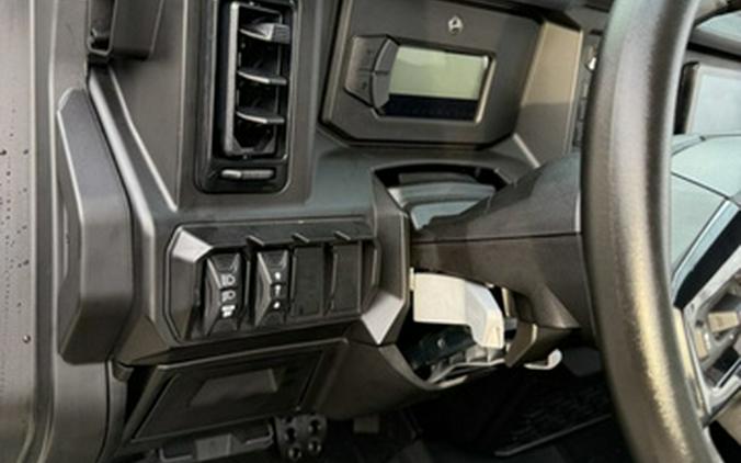 2026 Can-Am Defender Limited HD11