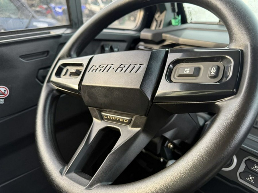 2026 Can-Am Defender Limited HD11