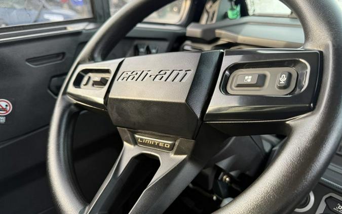 2026 Can-Am Defender Limited HD11