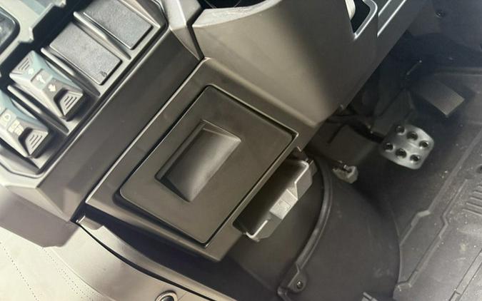 2026 Can-Am Defender Limited HD11