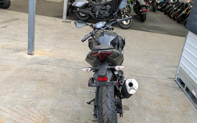 2025 Kawasaki Z500 ABS