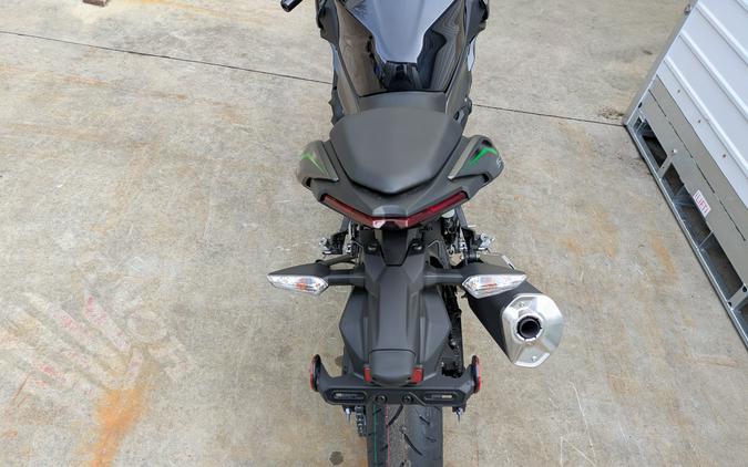 2025 Kawasaki Z500 ABS