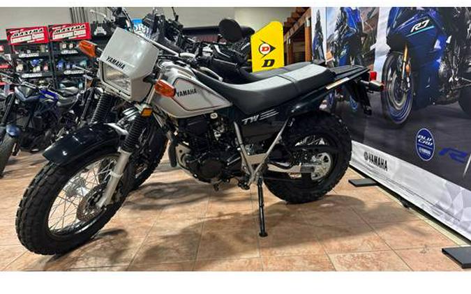 2027 Yamaha TW200