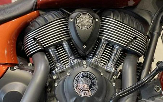 2020 Indian Motorcycle® Roadmaster® Dark Horse® Custom Burnt Orange Paintjob