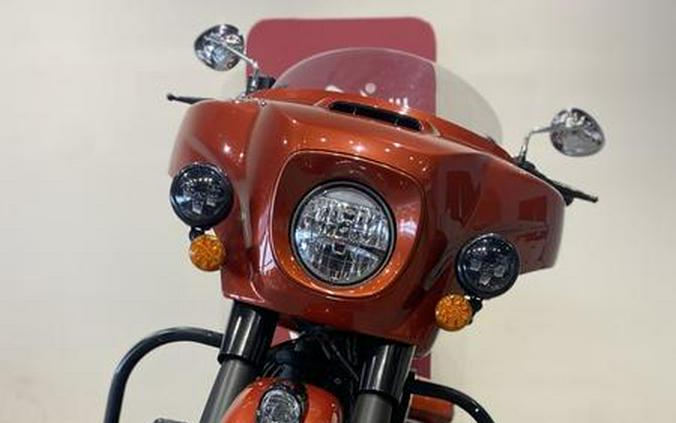 2020 Indian Motorcycle® Roadmaster® Dark Horse® Custom Burnt Orange Paintjob