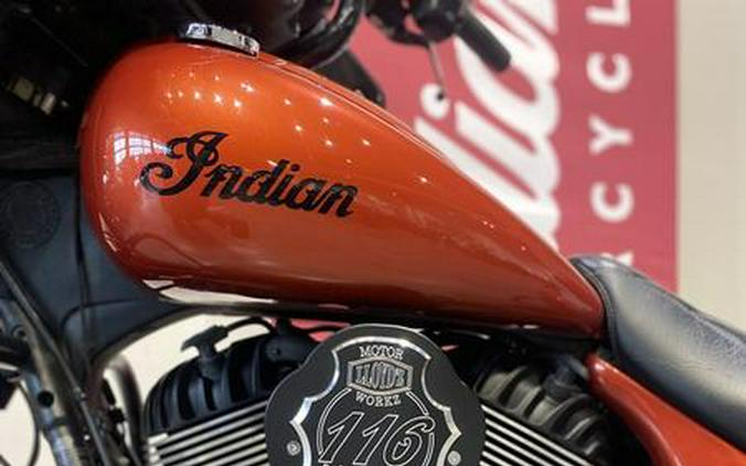 2020 Indian Motorcycle® Roadmaster® Dark Horse® Custom Burnt Orange Paintjob