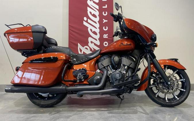 2020 Indian Motorcycle® Roadmaster® Dark Horse® Custom Burnt Orange Paintjob
