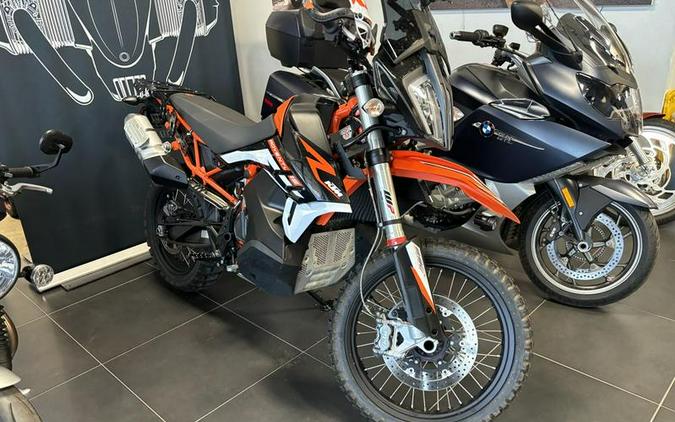 2021 KTM 890 Adventure R