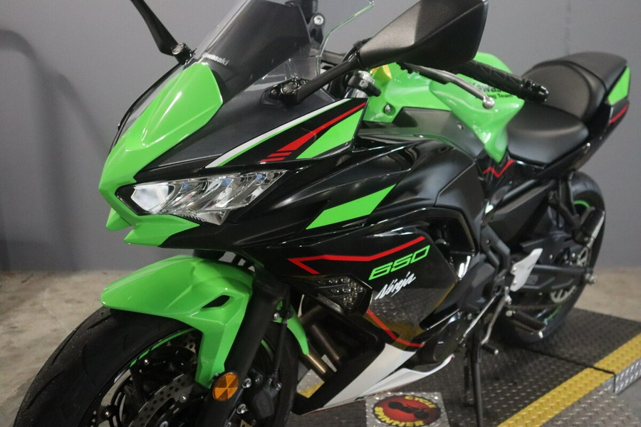 2022 Kawasaki Ninja 650 KRT Edition