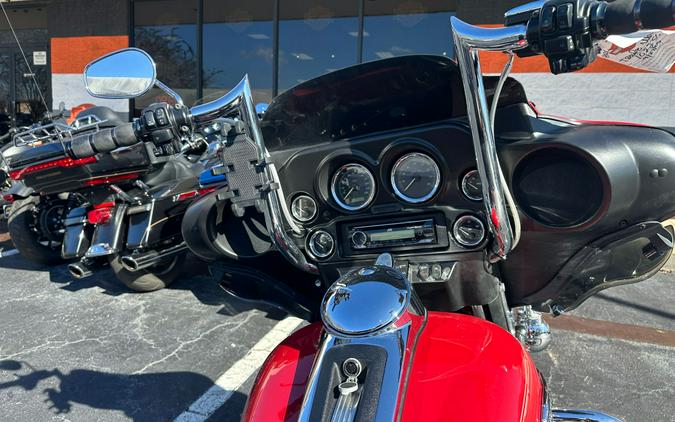 2010 Harley-Davidson Ultra Classic® Electra Glide® Firefighter Special Edition