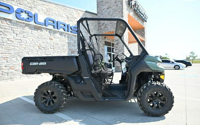 2025 Can-Am Defender DPS HD7 Compass Green