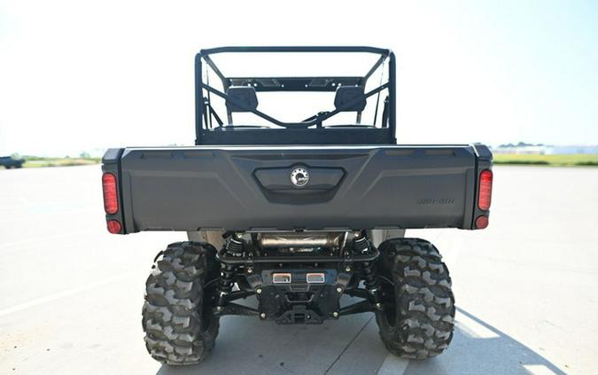 2025 Can-Am Defender DPS HD7 Compass Green