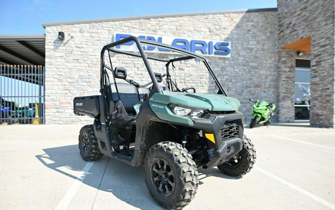 2025 Can-Am Defender DPS HD7 Compass Green