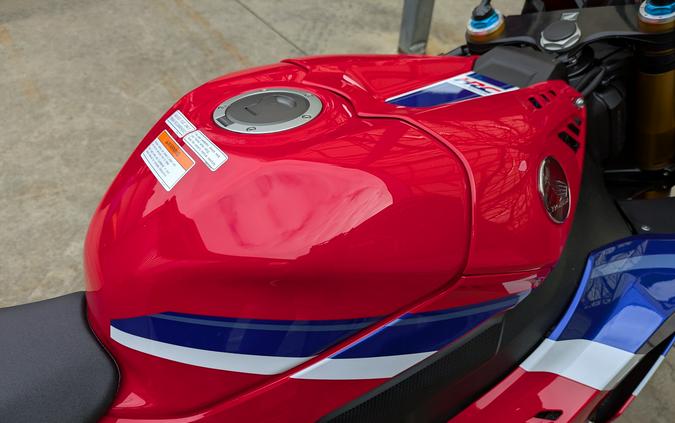 2025 Honda CBR1000RR-R Fireblade SP