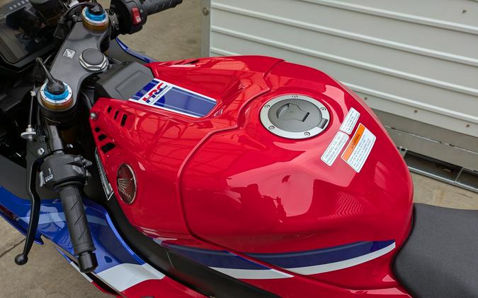 2025 Honda CBR1000RR-R Fireblade SP