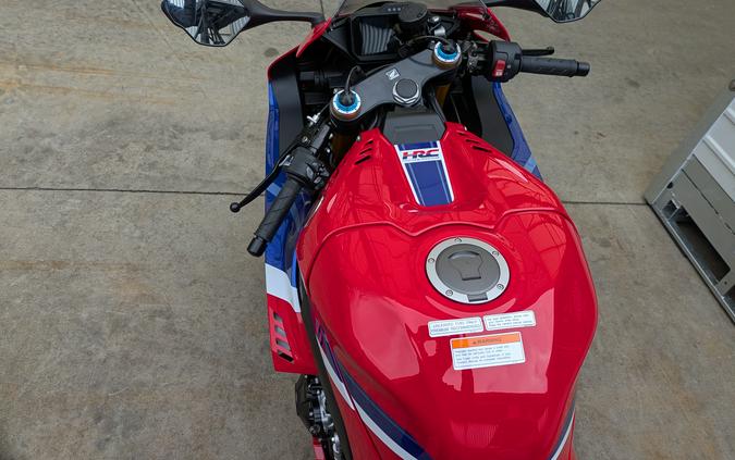 2025 Honda CBR1000RR-R Fireblade SP