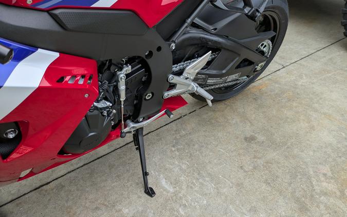 2025 Honda CBR1000RR-R Fireblade SP