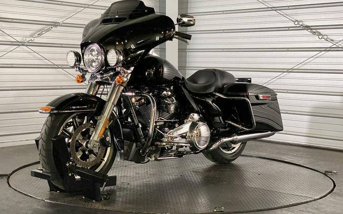 2017 Harley-Davidson® FLHTP - Electra Glide® Police