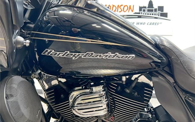 2013 Harley-Davidson Road Glide Ultra FLTRU 53,198 Miles Vivid Black