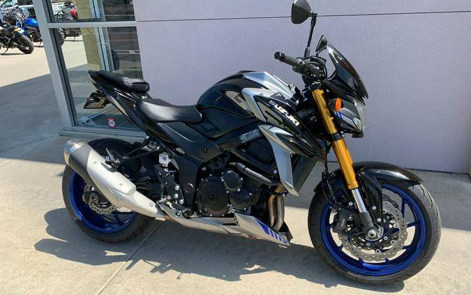 2020 Suzuki GSX-S750 MC Commute Review Photo Gallery