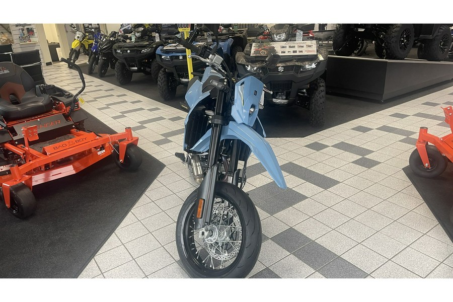 2025 Suzuki DR-Z400SMM5