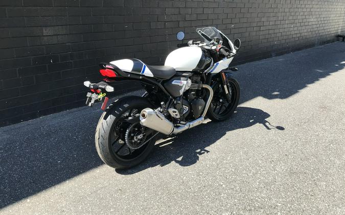 2026 Triumph Thruxton 400