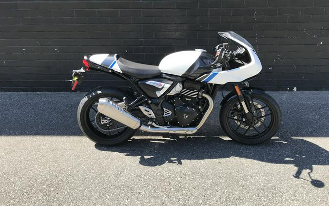 2026 Triumph Thruxton 400
