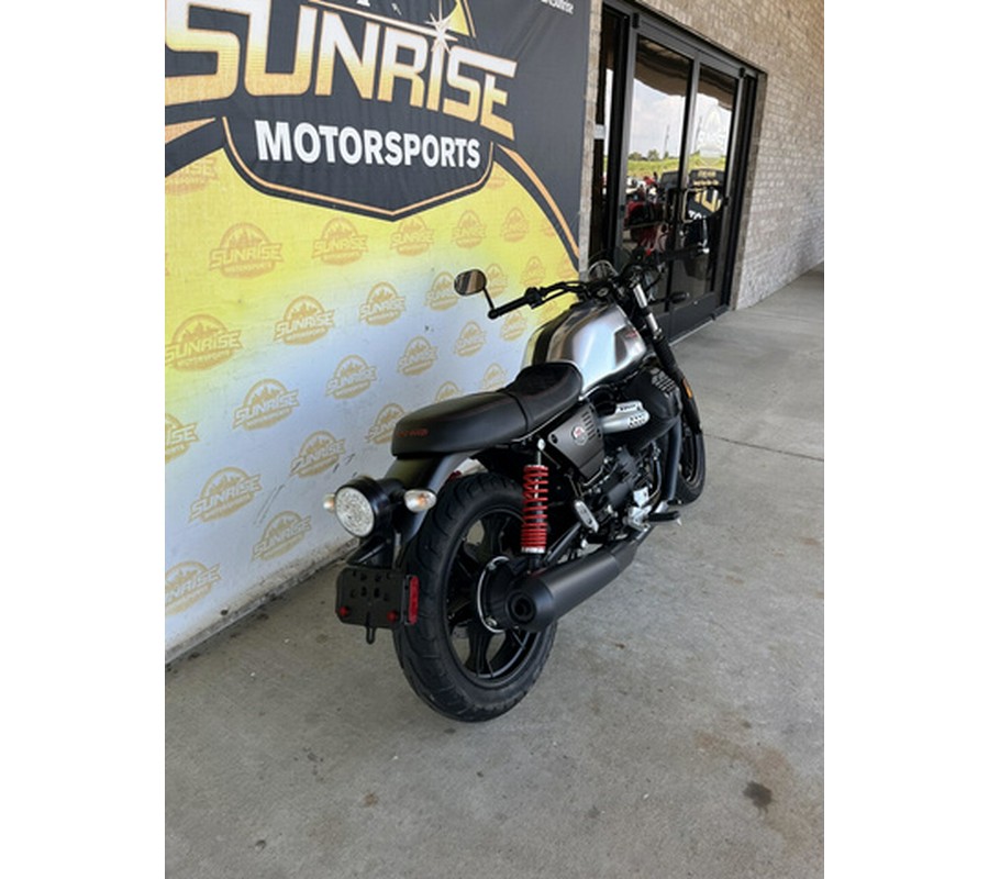 2020 Moto Guzzi V7 III Stone