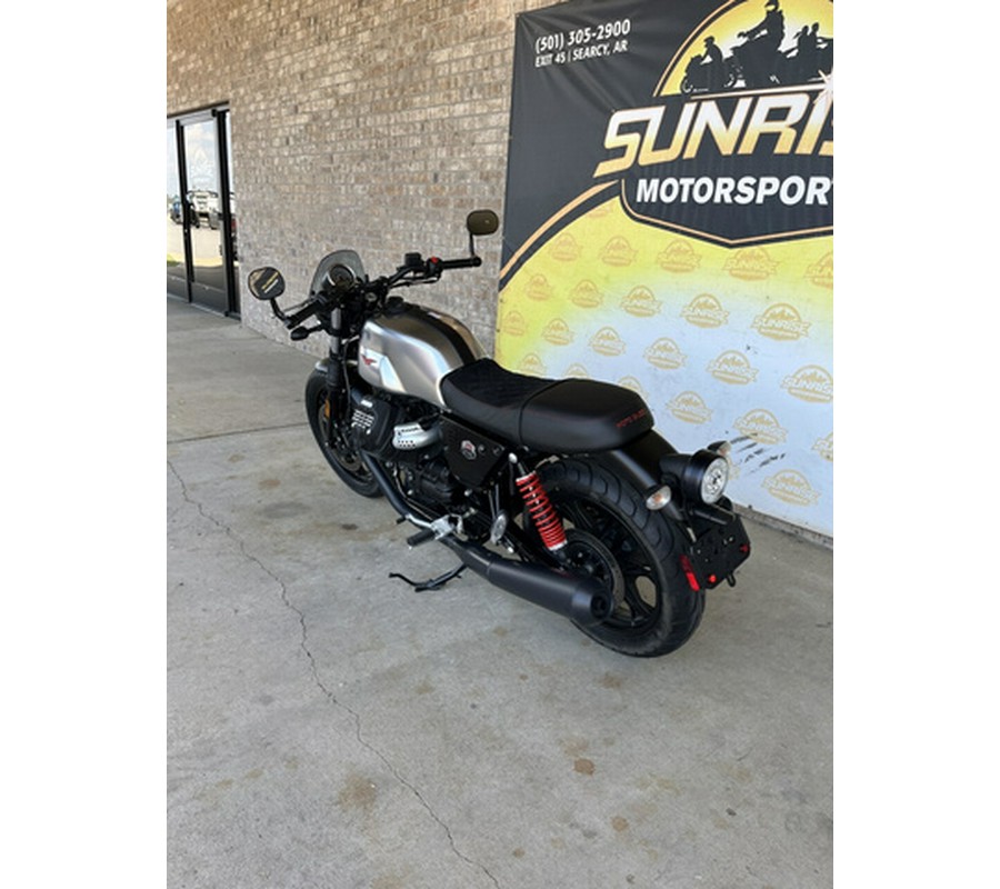 2020 Moto Guzzi V7 III Stone
