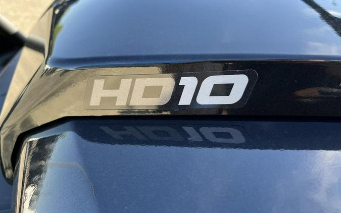 2026 Can-Am® Defender PRO XT HD10