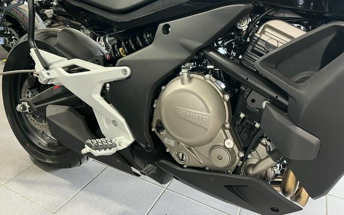 2022 CFMOTO 650 Adventura